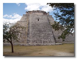 2005 01 18 1 Uxmal pyramid of the magician 117 ft high